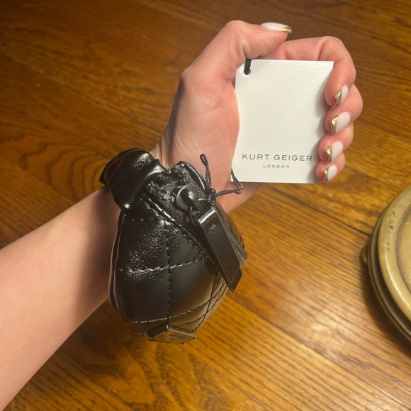LOW START ✨NIB w/tag. Kurt Geiger Brixton Quilted Black leather Wristlet. - Picture 4 of 12